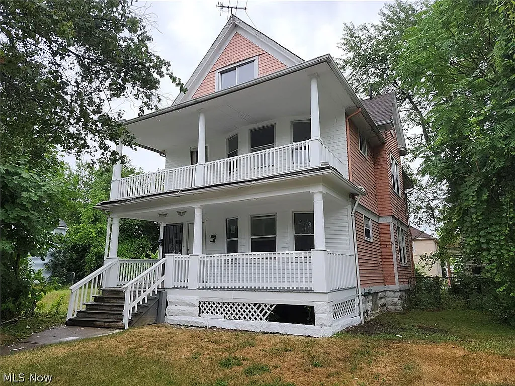 3 bed, 1250 sqft, $1,350 — Photo 2
