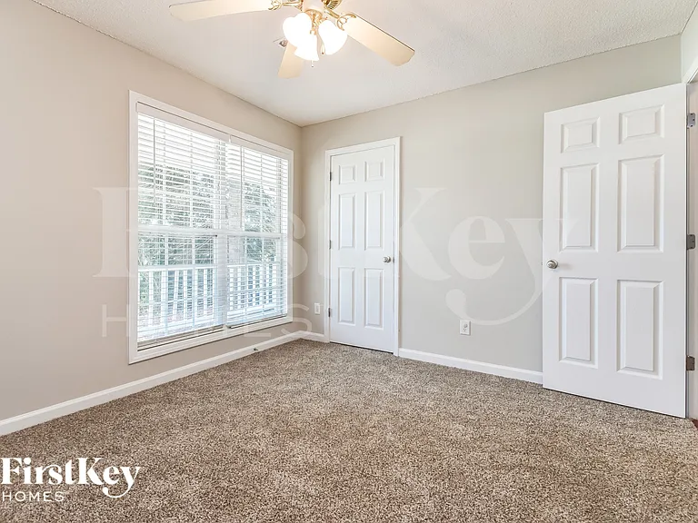 996 Highway 211 NE — Photo 11