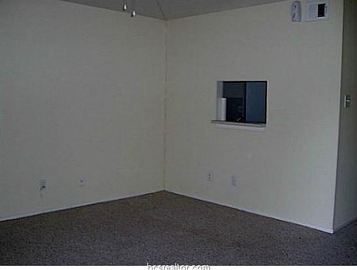 3rd image of 1900 Dartmouth St APT A1