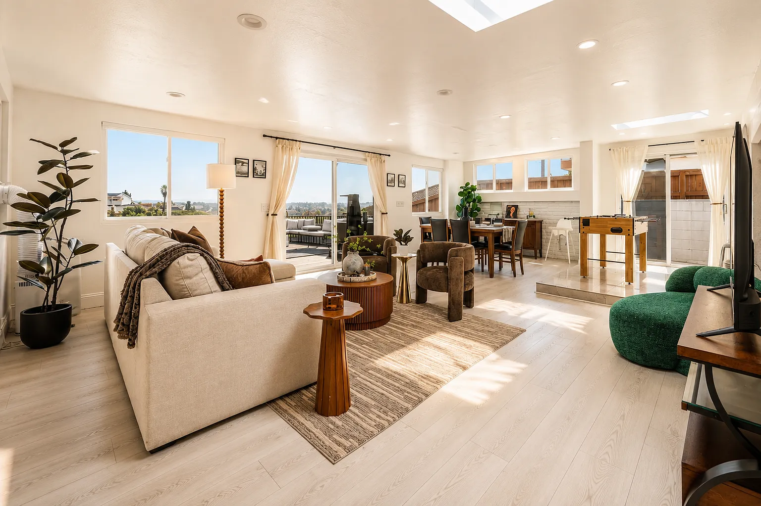 3 bed, 1925 sqft, $9,000 — Photo 4