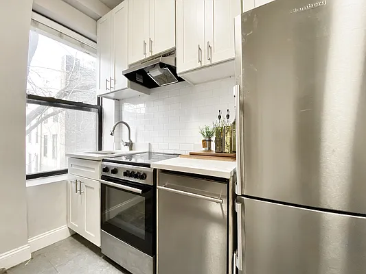 Rented by Voro NYC | media 12