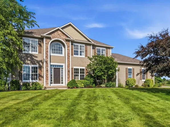 734 Wolf Creek COURT, Grafton, WI 53024