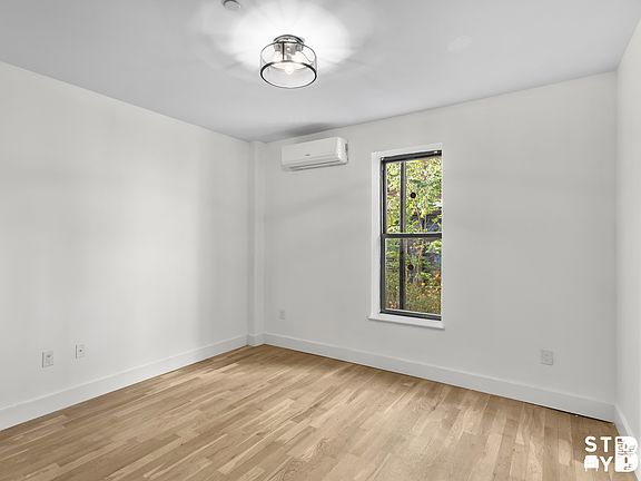 5th image of 119 Grove St #1A