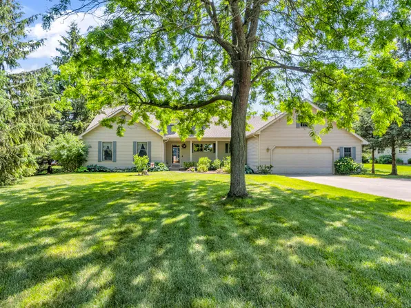 14613 Red Bird Ct, Brooklyn, MI 49230