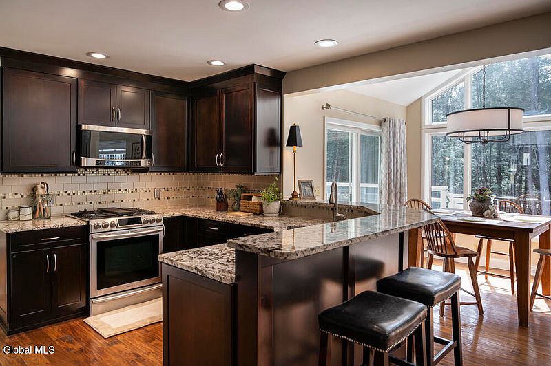5th image of 69 Damascus Drive