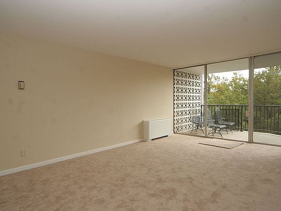 2nd image of 3333 University Blvd W APT 508
