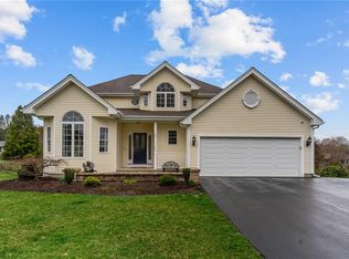 101 Hunt Ave, South Kingstown, RI 02879