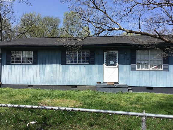 3rd image of 327 Richmond Ave