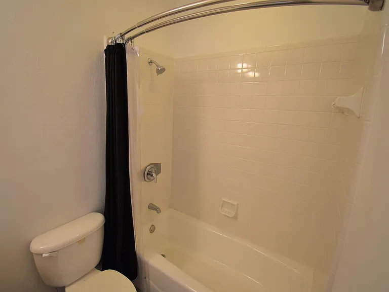 1520 Jackson St — Photo 7
