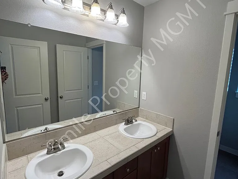 13054 SE Meadehill Ave — Photo 14