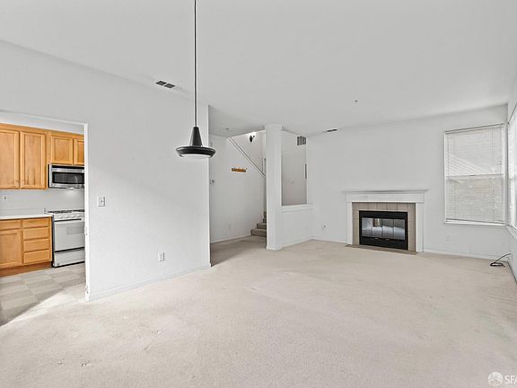3rd image of 2080 S Delaware Street