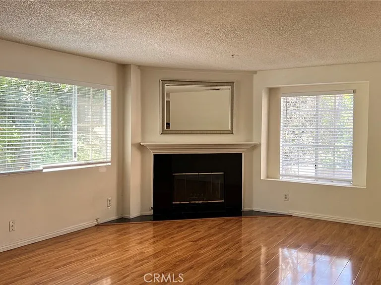 1037 Sunset Blvd #C — Photo 3