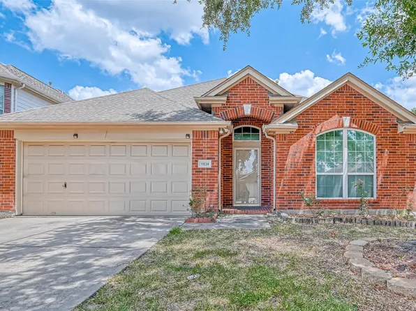 11834 Leaf Oak Dr, Houston, TX 77065