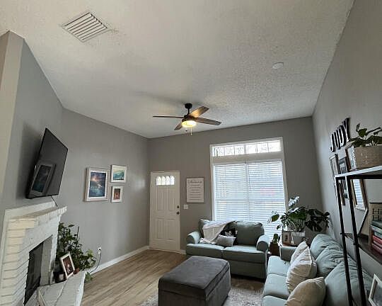 5th image of 556 STAFFORDSHIRE Drive