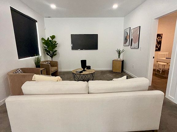 5th image of 5544 E 10th Ave