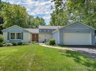 1040 Royal Street George Dr, Naperville, IL 60563