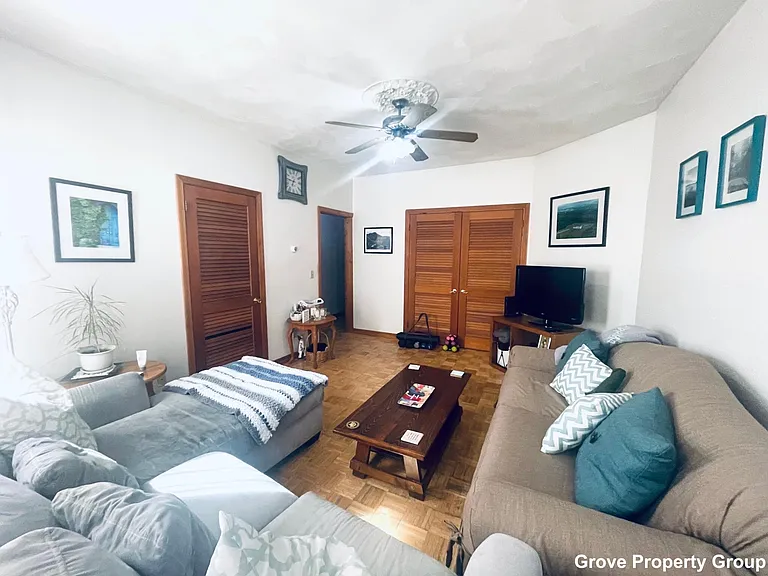 608 E 2nd St #1 — Photo 1