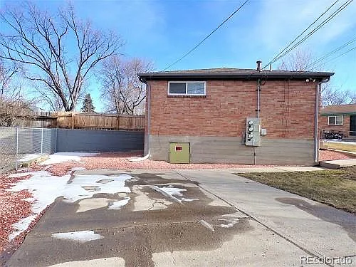 1129 Dallas St — Photo 21