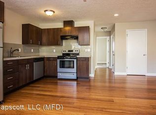 2318 NE Multnomah St APT 9, Portland, OR 97232