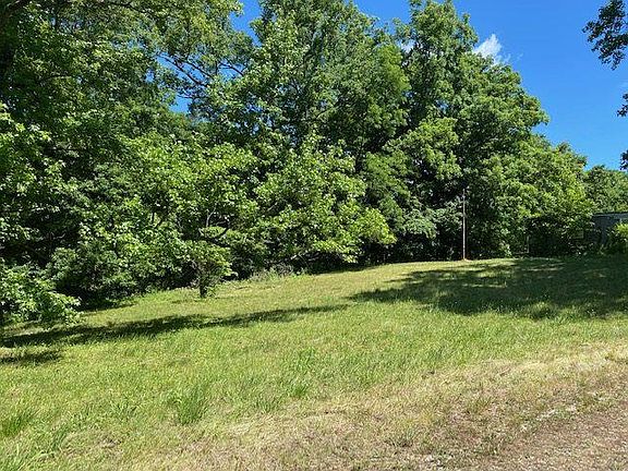 4th image of 193 E County Road 100 N