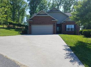 2003 Infinity Ln, Sevierville, TN 37876