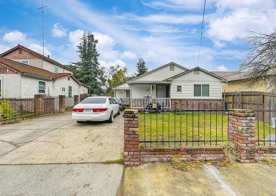 1st image of 746 Solano St