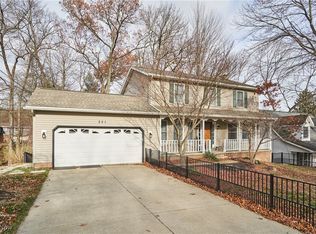 221 Lake Front Dr, Akron, OH 44319