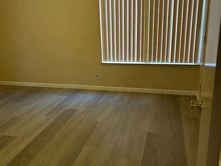 1351 Buckingham Way #5 — Photo 10