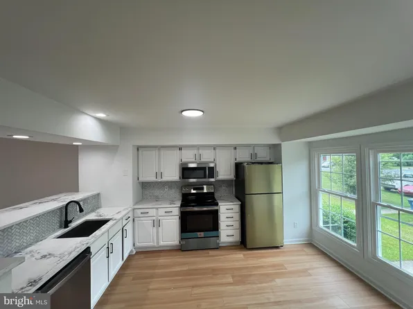 607 Corsica Ave, Bear, DE 19701