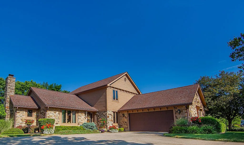 1021 Gray Squirrel Dr photo 1