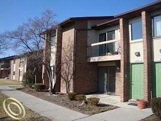 1st image of 33707 Pondview Cir #154