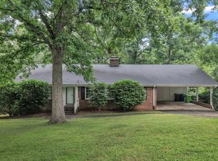 3304 Redbud Ln, Raleigh, NC 27607