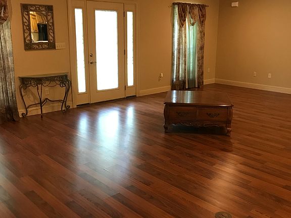 5th image of 25183 Pine Ln