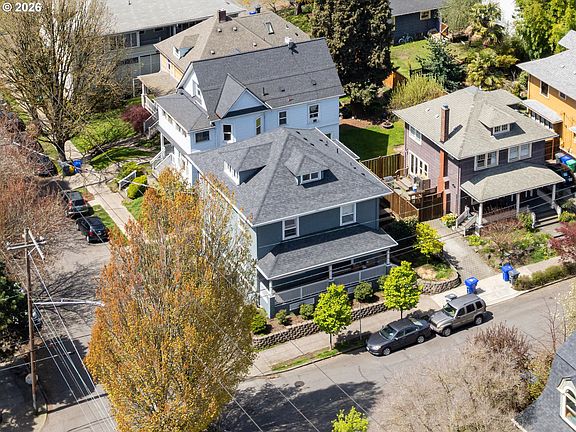 3rd image of 1035 SE 14th Ave