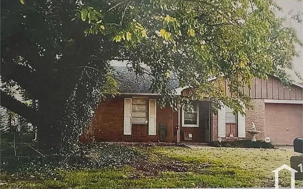 618 E Highview Ave — Photo 1