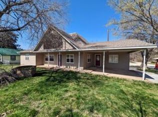109 E River St, Alpena, AR 72611