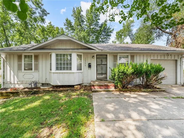 10206 White Ave, Kansas City, MO 64134