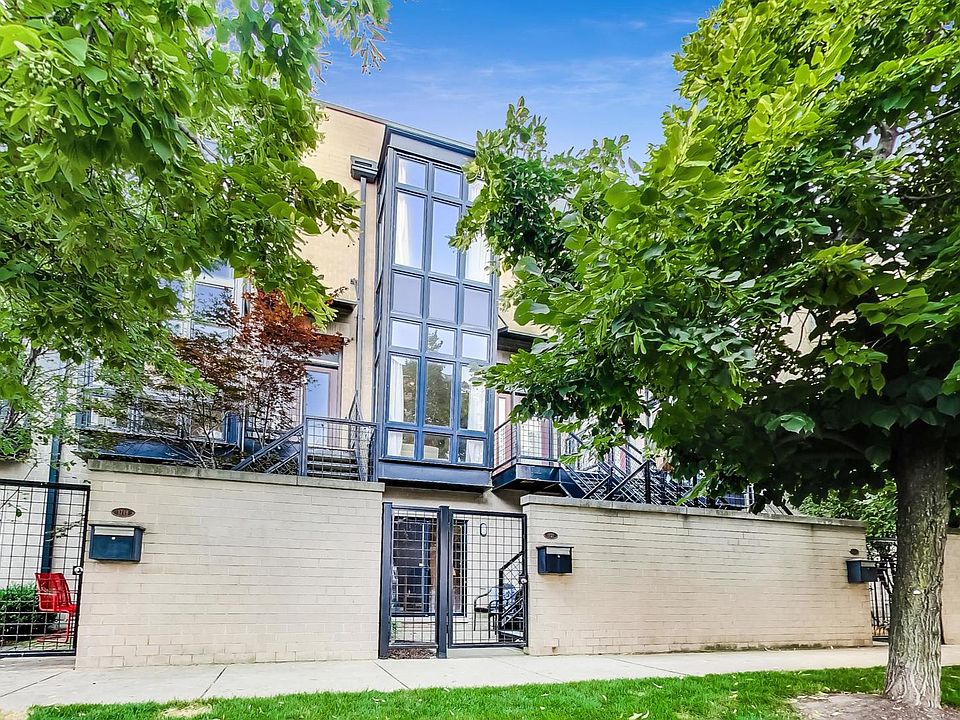 1st image of 1721 W Diversey Pkwy #1721