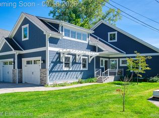 3338 Apache Trl, Pinckney, MI 48169