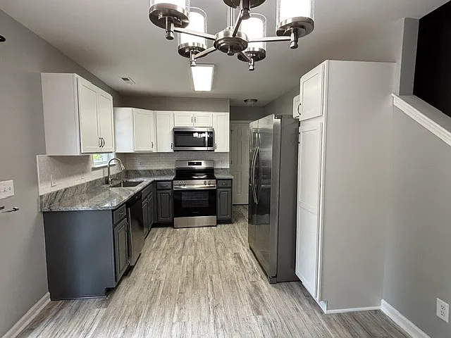 42 Amersham Ln — Photo 5