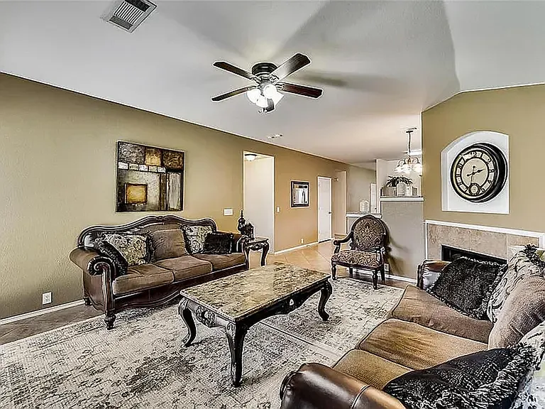 1206 Periwinkle Dr — Photo 7