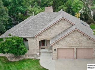 12329 Parker Cir, Omaha, NE 68154