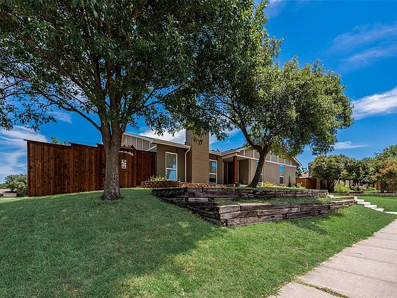 3rd image of 6012 Mayes Dr