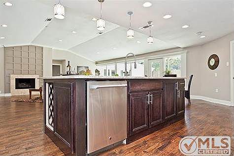 3rd image of 7508 Cliffbrook Dr