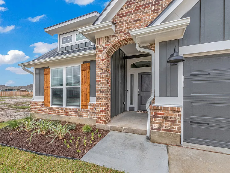 3161 Tarleton Ct — Photo 2