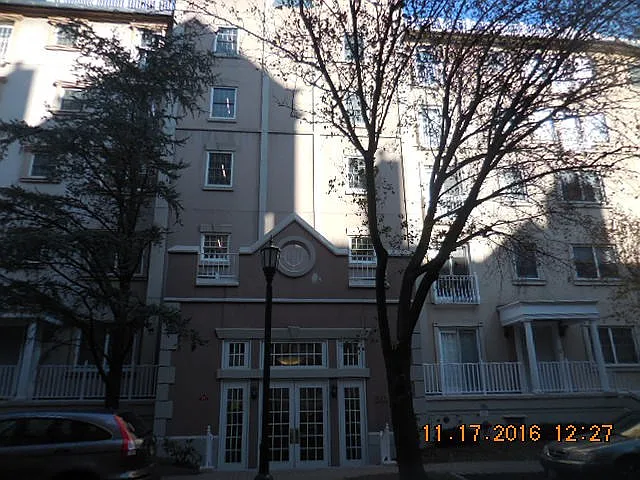 201 Shearwater Ct W APT 12 photo 1