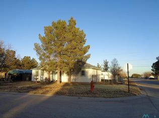 4818 Adobe St, Carlsbad, NM 88220