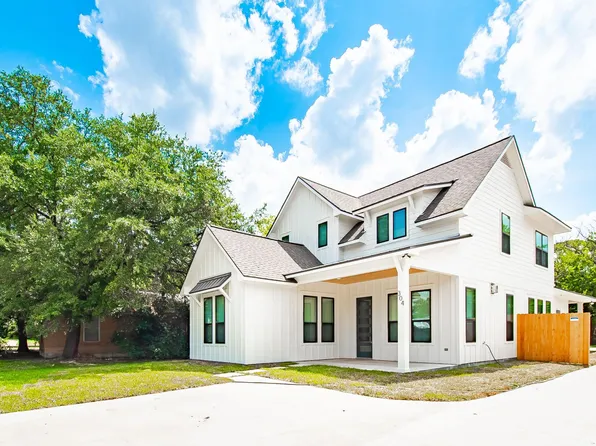 304 Walton Dr, College Station, TX 77840