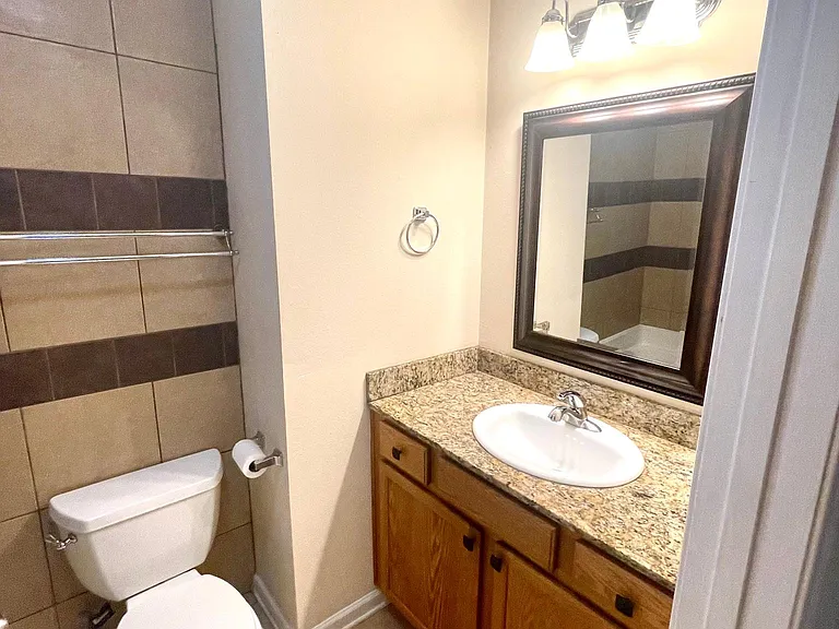 6416 Orleans Ave — Photo 14