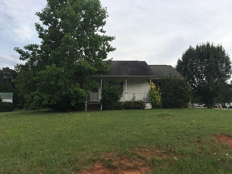 1st image of 3336 Kernersville Rd